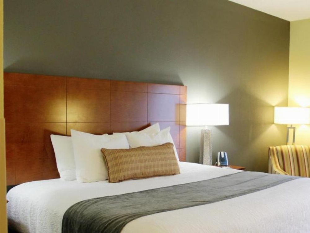 Best Western Delta Inn Main image